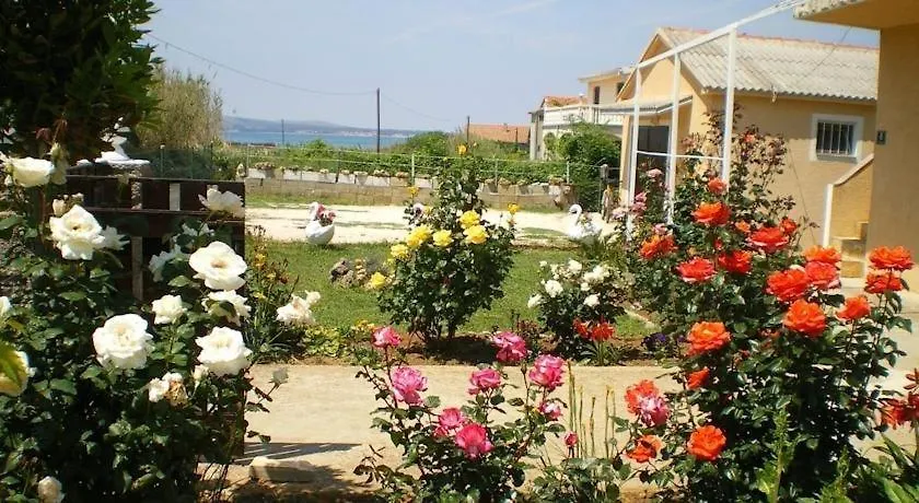 Apartment In Privlaka With Sea View, Balcony, Air Conditioning, W-Lan 667-3